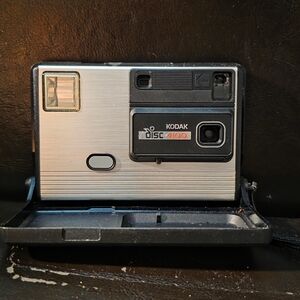 Kodak Disc 4100 Silver and Black Camera
